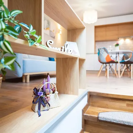 Hanna - Belle In The Heart Of The Old Town * Brasov