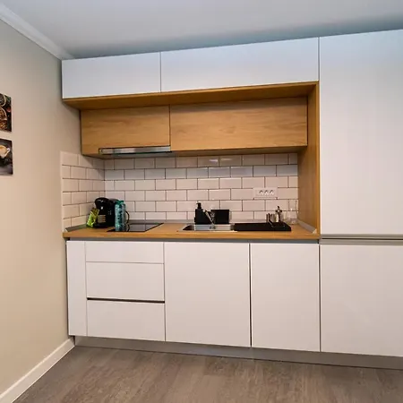 Hanna - Belle In The Heart Of The Old Town Brasov