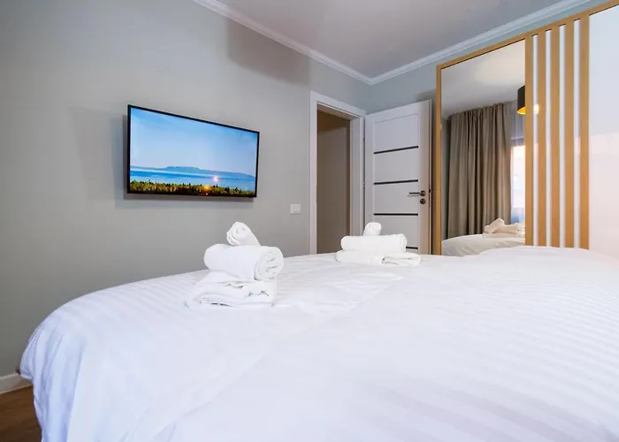 Hanna - Belle In The Heart Of The Old Town * Braşov